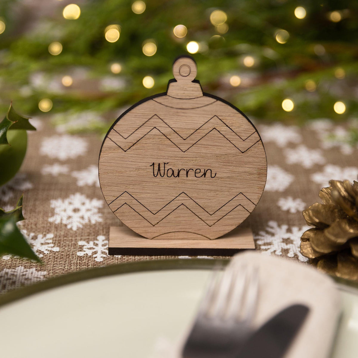 Standing bauble wooden place name setting
