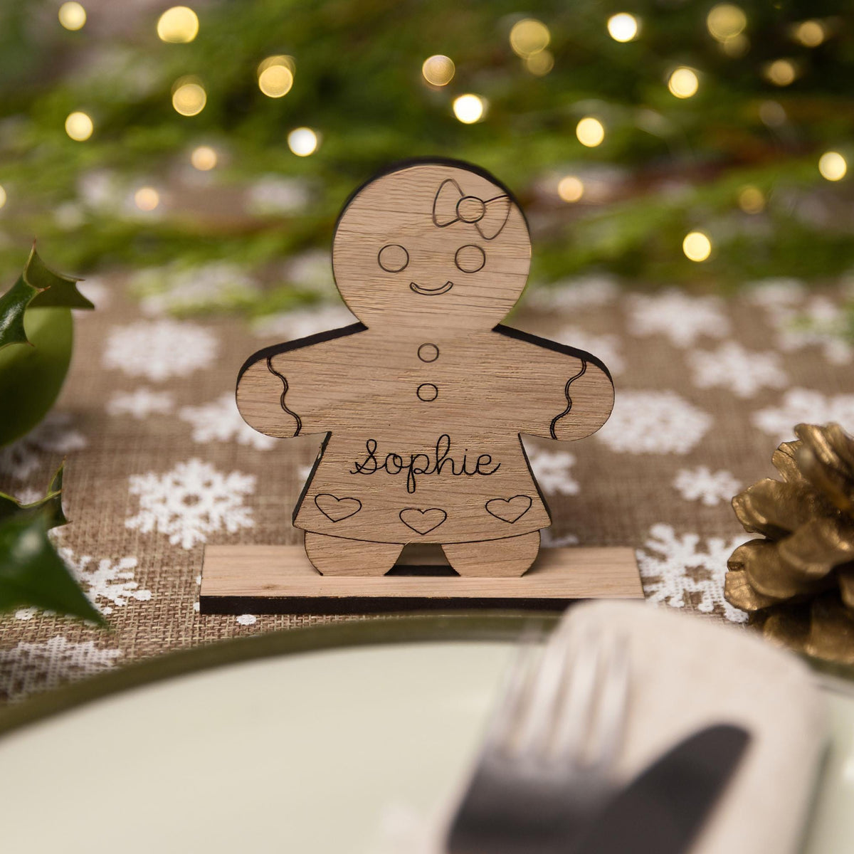 Standing gingerbread lady wooden place name setting