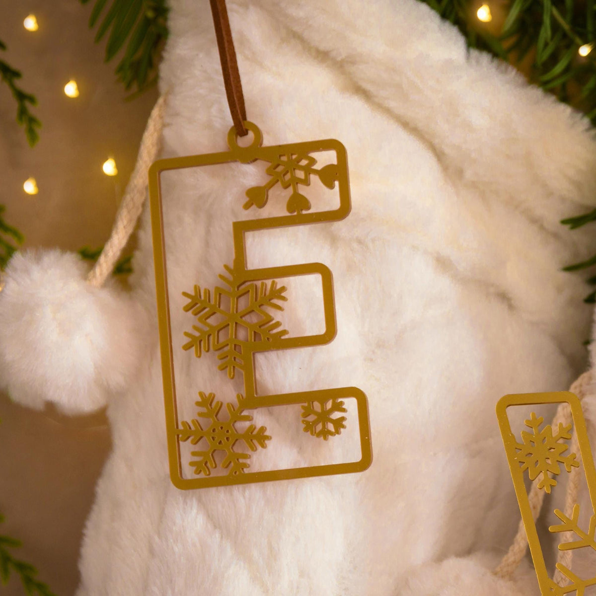 Snowflake design gold stocking tag