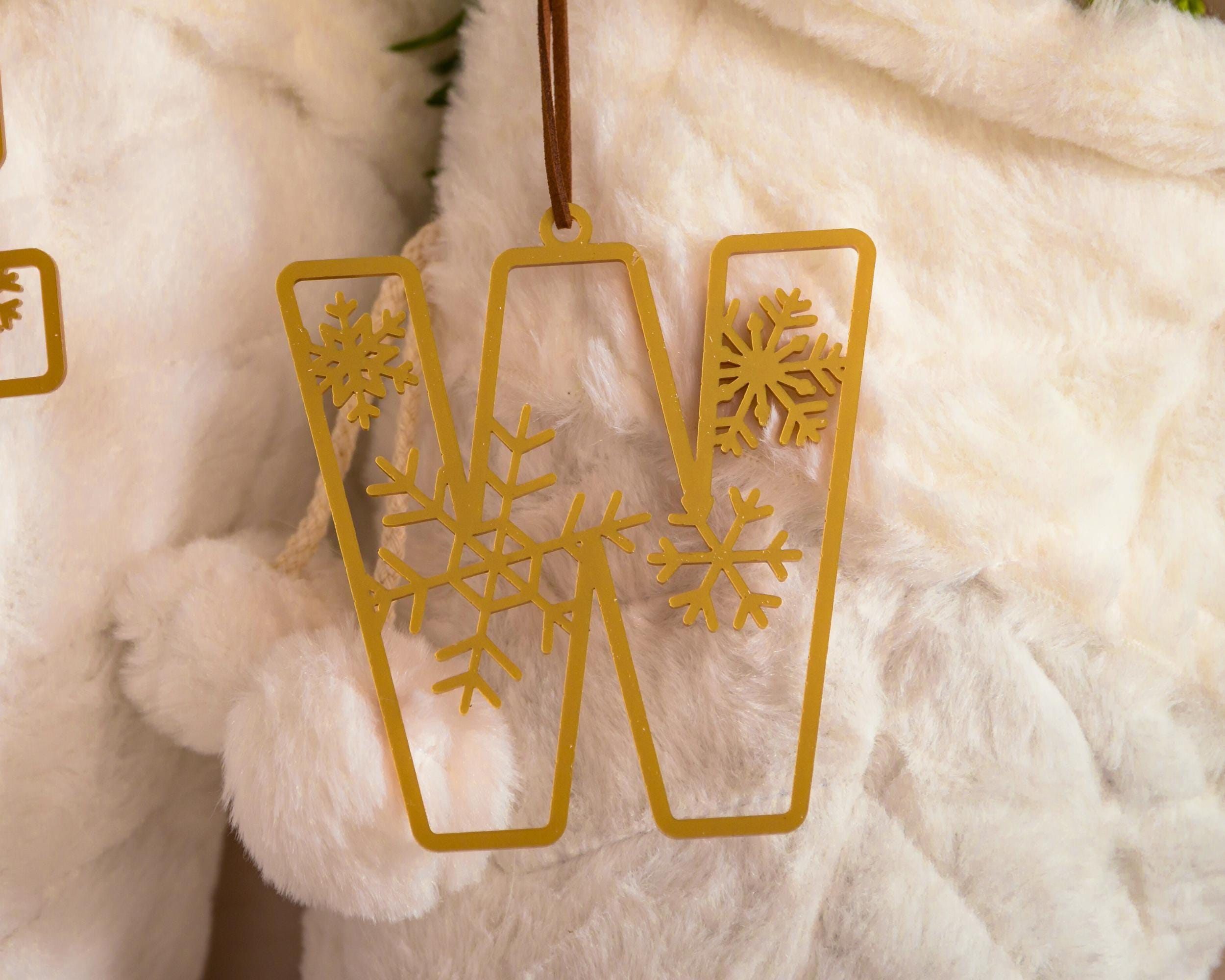 Snowflake design gold stocking tag